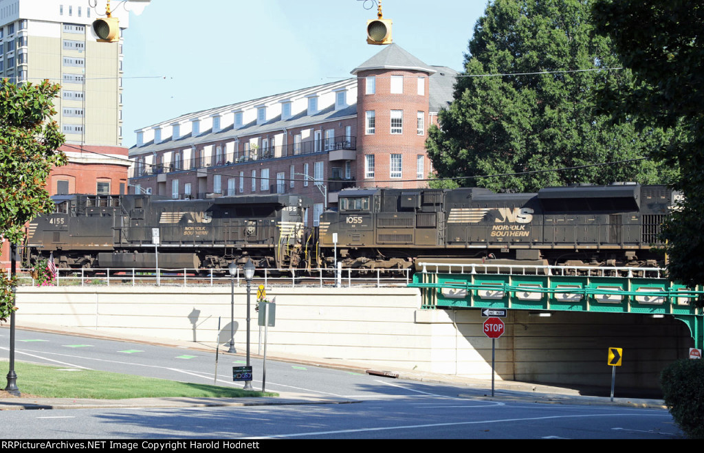 NS 4155 & 1055 lead train 351 at Elm